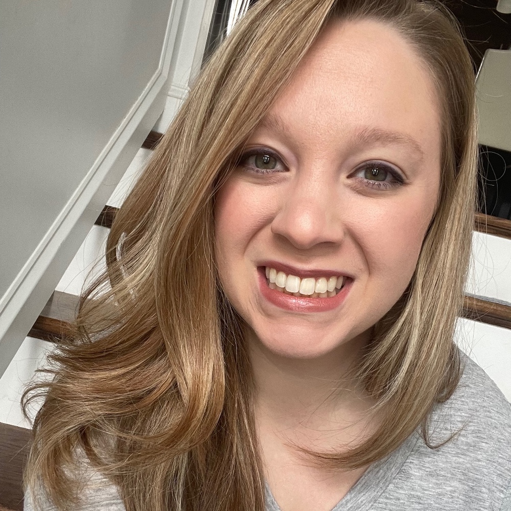 Meet your Posher, Alyson